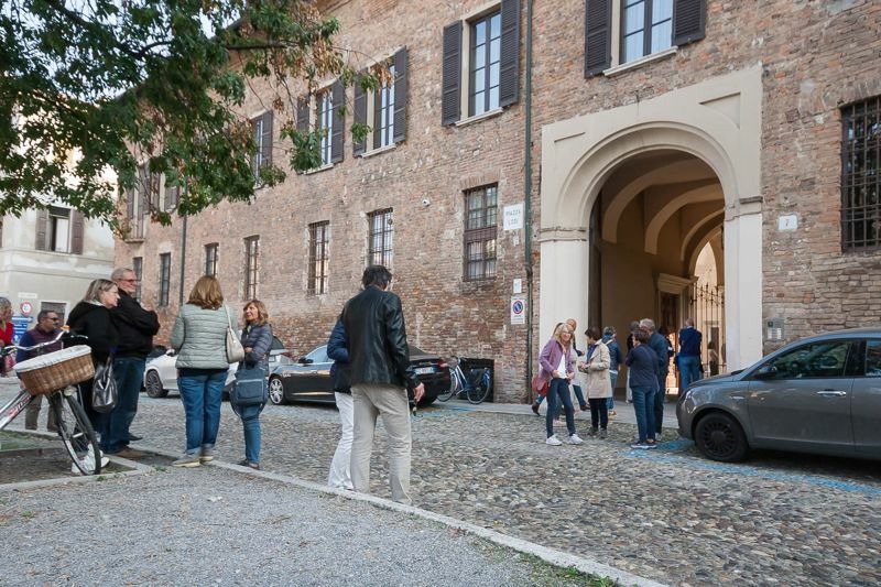 Cremona Sera In Tanti Per Ammirare Con Il Fai La Meraviglia Di